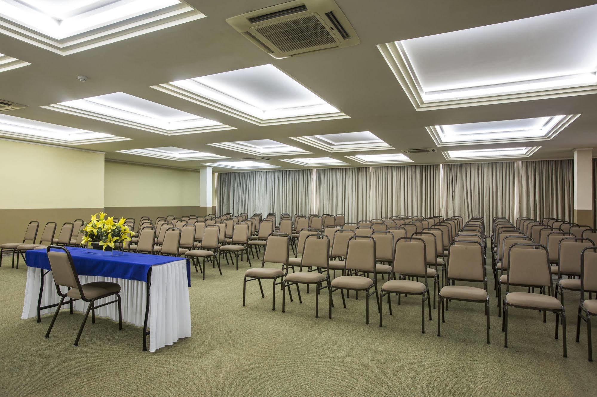 Astron Suites Sao Jose Dos Pinhais By Nobile Экстерьер фото